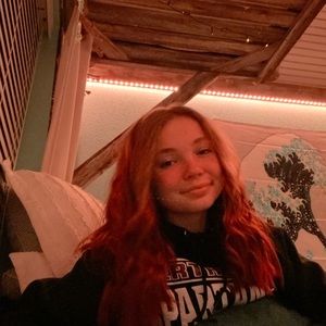 Meet your Posher, Lily